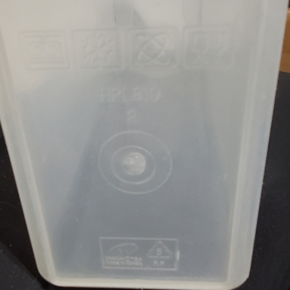 Lock & Lock Storage Container - Picture 2 of 6